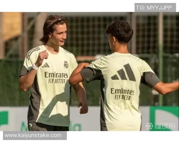 西甲裁判安排揭晓胡安马丁内斯执法皇马罗哈斯执法巴萨引发关注 西甲裁判安排揭晓胡安马丁内斯执法皇马罗哈斯执法巴萨引发关注