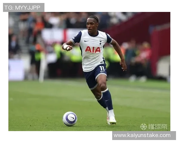 法尔克透露拜仁边锋引援首选19岁马拉并关注奥索里奥