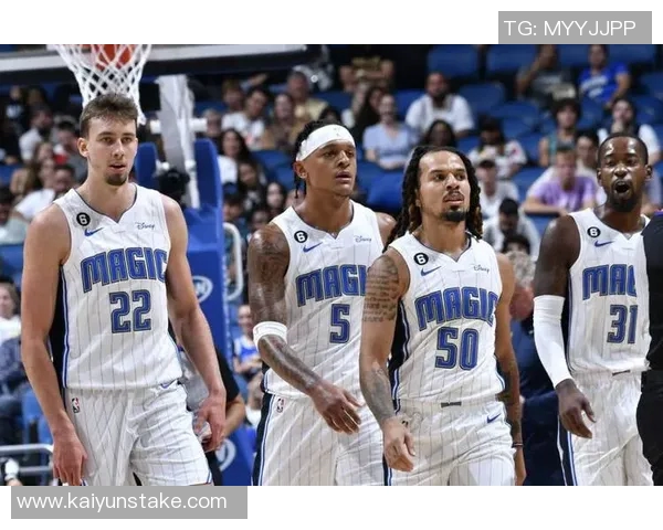 NBA赛事回顾魔术遭黄蜂逆袭勇士战胜雄鹿雷霆轻松击败奇才马刺压制热火