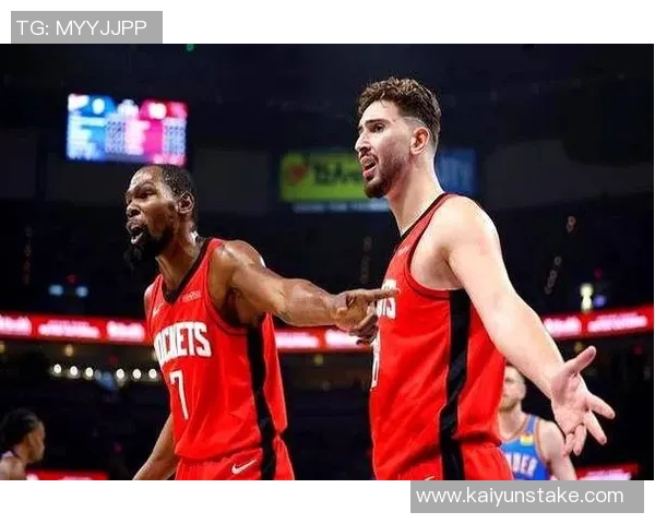 媒体人称文班持球如巨型杜兰特浓眉与莱夫利在他面前显得渺小