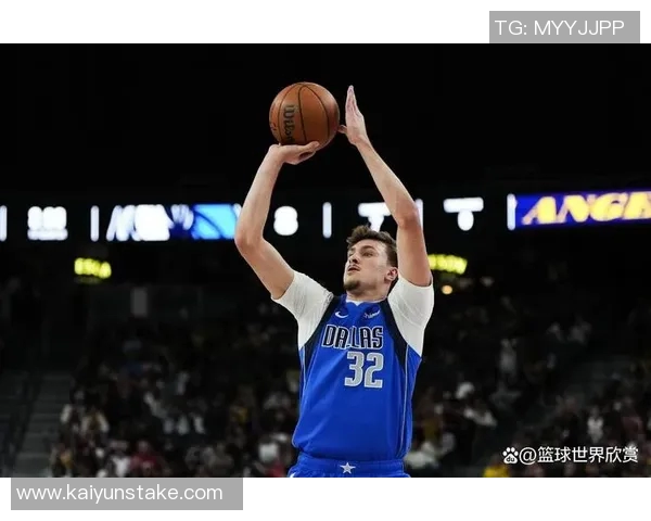 76人2K能力值更新马克西提升至93埃奇库姆上升至82乔治下滑至81 76人2K能力值更新马克西提升至93埃奇库姆上升至82乔治下滑至81