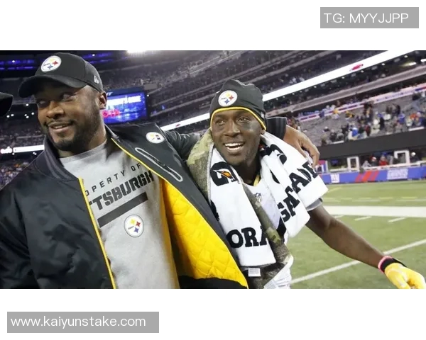 汤姆林全力以赴助球队争胜10中8砍下18分展现活力引擎风采 汤姆林全力以赴助球队争胜10中8砍下18分展现活力引擎风采